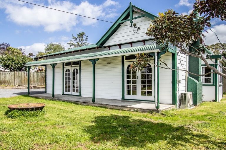 Photo of property in 34 School Road, Te Horo, Otaki, 5582