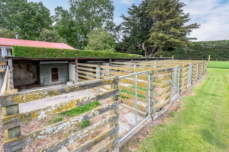 Photo of property in 2920 Tram Road, West Eyreton, Rangiora, 7475