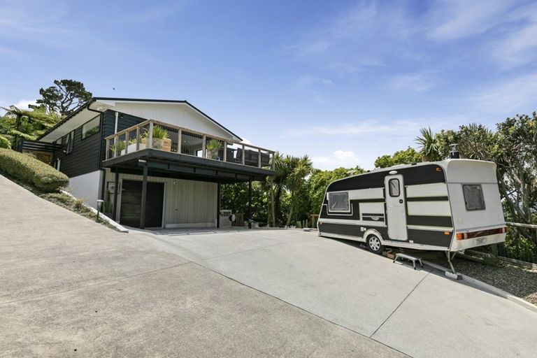 Photo of property in 85 Maungaraki Road, Korokoro, Lower Hutt, 5012