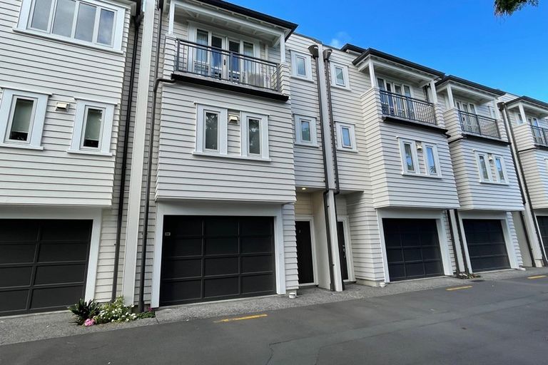Photo of property in 2/218 Green Lane West, Epsom, Auckland, 1051