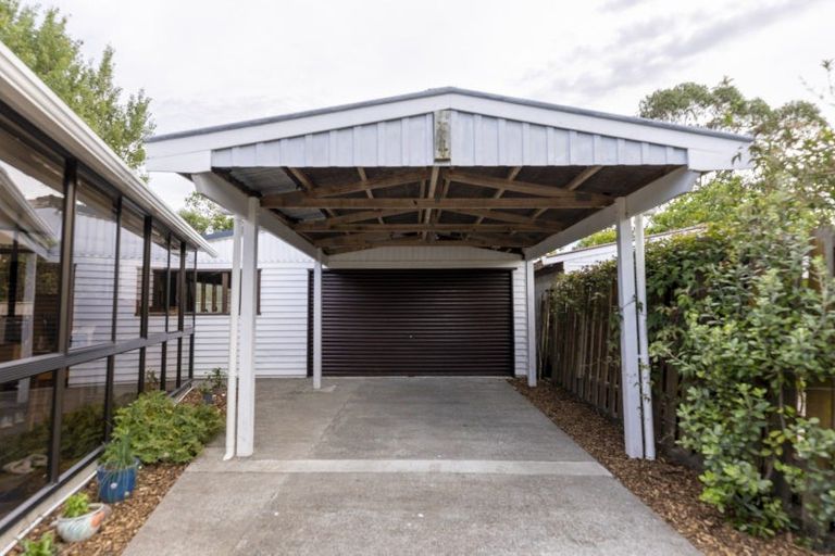 Photo of property in 44 Buick Crescent, Awapuni, Palmerston North, 4412