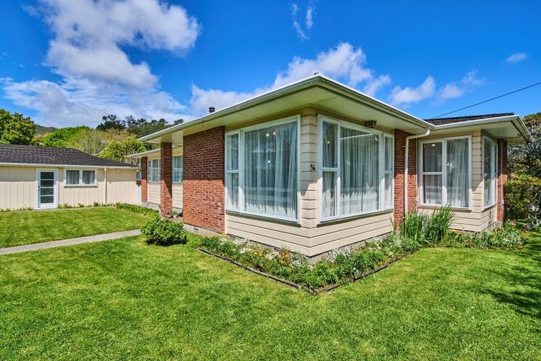 Photo of property in 56 Naenae Road, Naenae, Lower Hutt, 5011