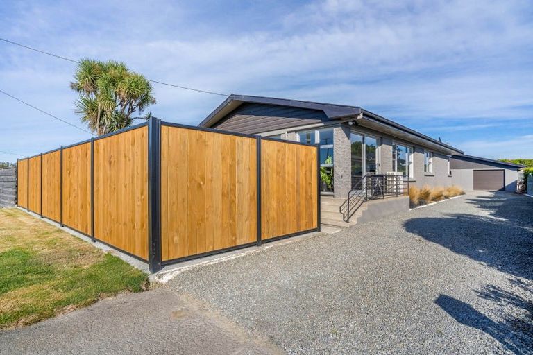 Photo of property in 24 Great North Road, Winton, 9720