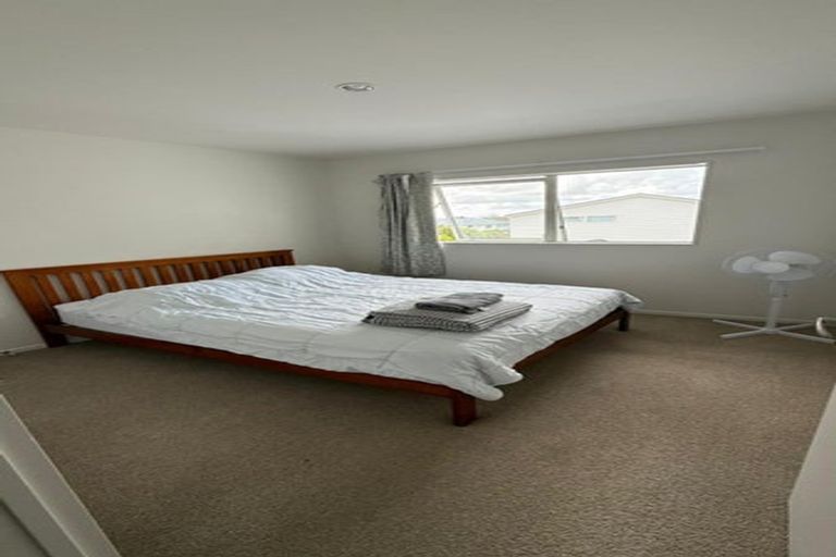Photo of property in 15 Apple Orchard Way, Sunnyvale, Auckland, 0612