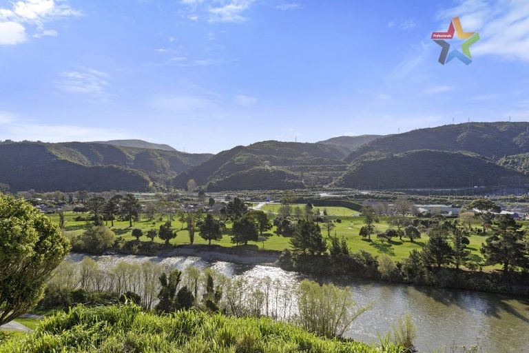 Photo of property in 58 Holborn Drive, Stokes Valley, Lower Hutt, 5019