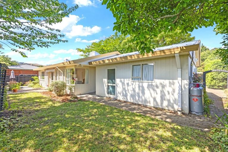 Photo of property in 1/3 Centaurus Road, Cashmere, Christchurch, 8022