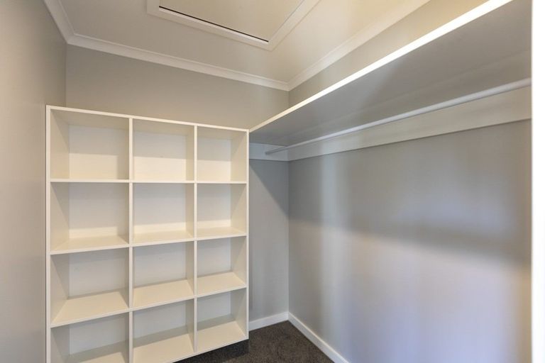 Photo of property in 45 Great North Road, Waipawa, 4210