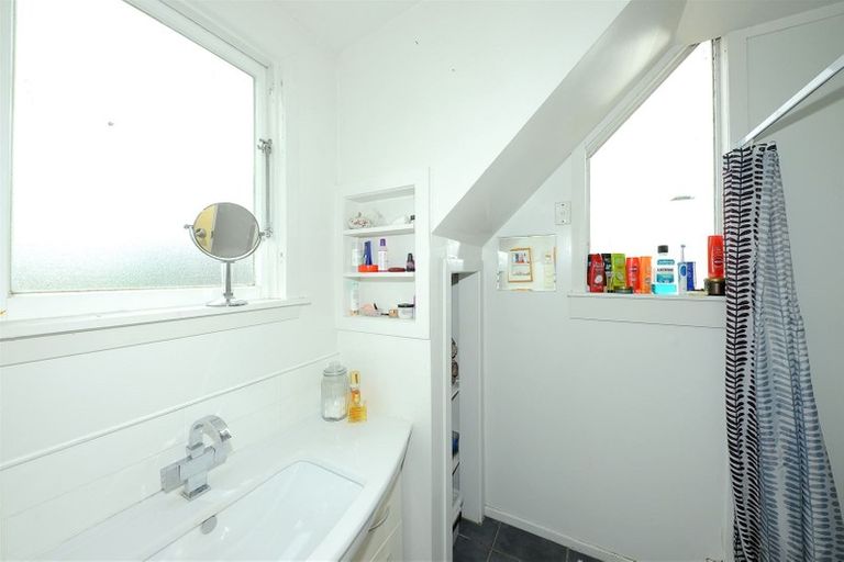 Photo of property in 2/62 Bowhill Road, New Brighton, Christchurch, 8083