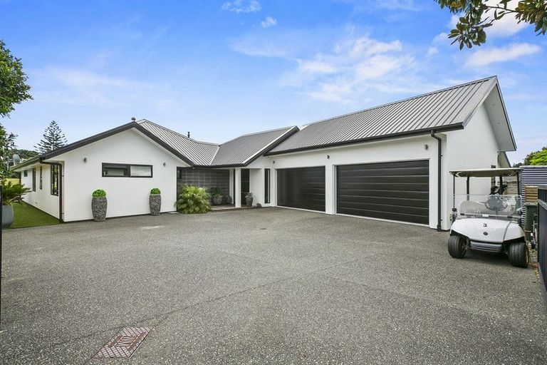 Photo of property in 49b Links Drive, Waiwhakaiho, New Plymouth, 4312