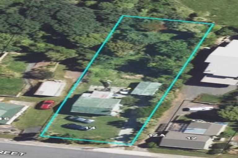 Photo of property in 14 Rata Street, Kaka Point, 9271