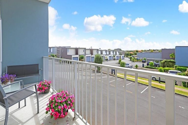 Photo of property in 104/7 Kelvin Hart Drive, East Tamaki, Auckland, 2013