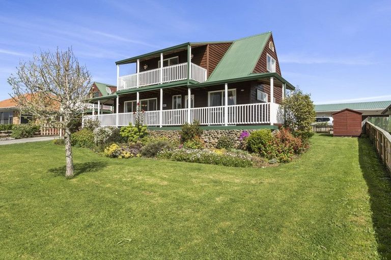 Photo of property in 7 Puriri Street, Raglan, 3225