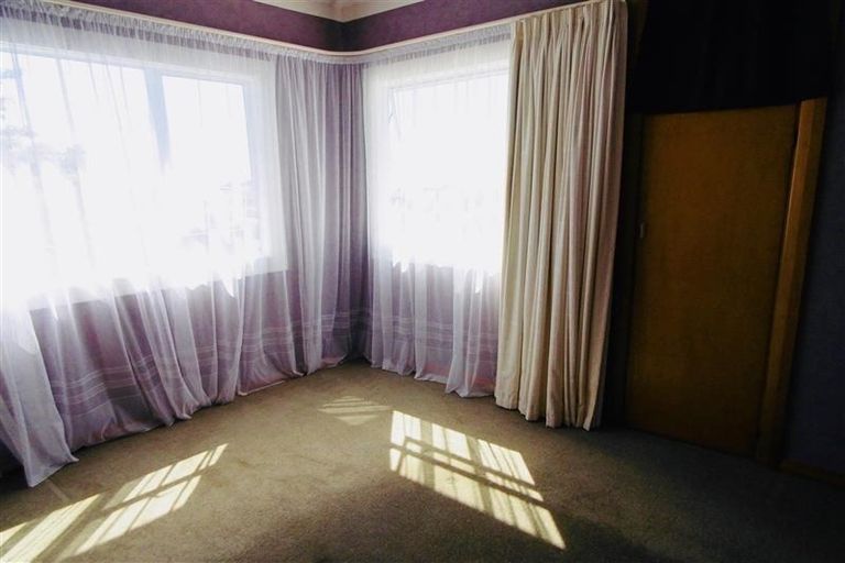 Photo of property in 3b Waimea Street, Westown, New Plymouth, 4310