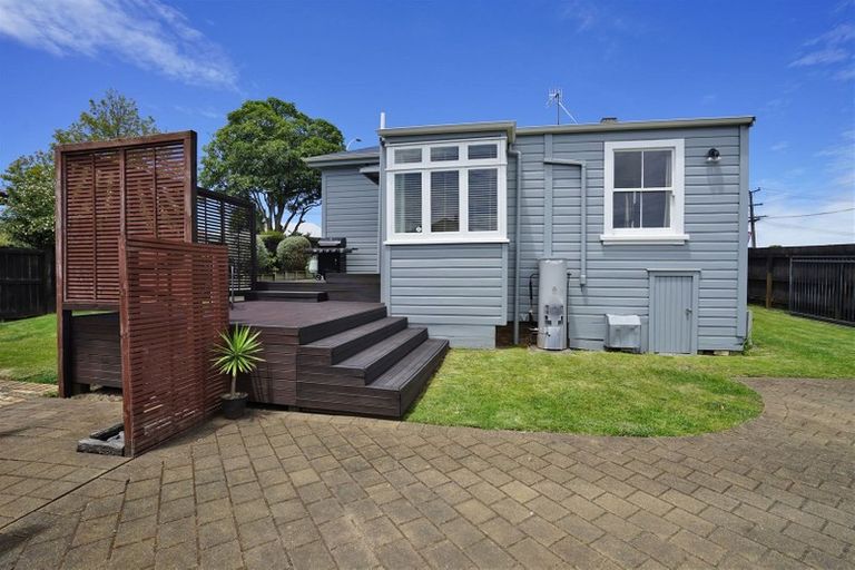 Photo of property in 126 Forest Lake Road, Forest Lake, Hamilton, 3200