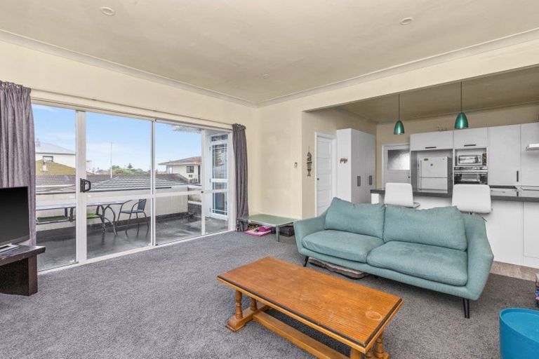 Photo of property in 473 Marine Parade, Napier South, Napier, 4110