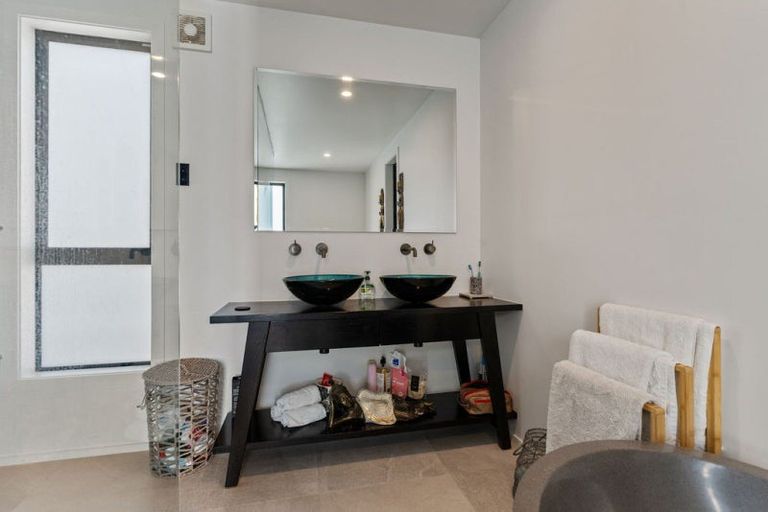 Photo of property in 15d Madison Street, Carterton, 5713