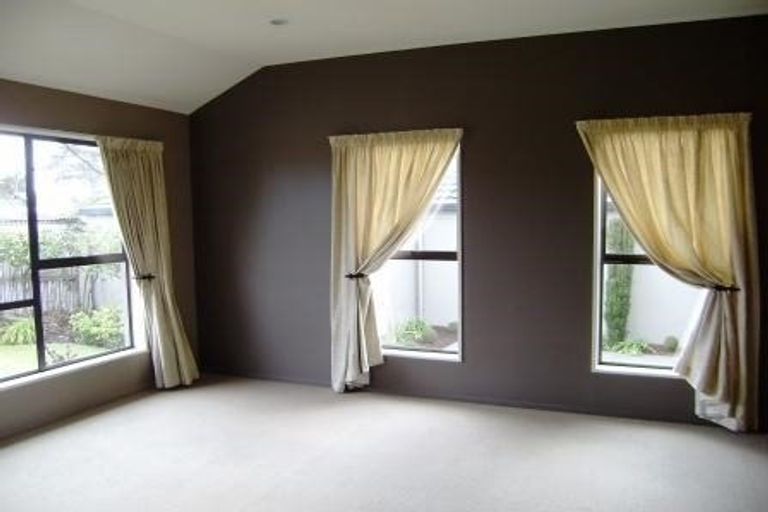 Photo of property in 71 West Belt, Rangiora, 7400