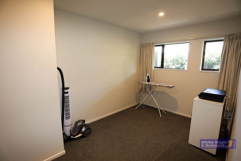 Photo of property in 90 Regency Crescent, Redwood, Christchurch, 8051