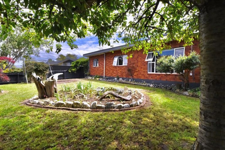 Photo of property in 8 Reading Street, Greytown, 5712