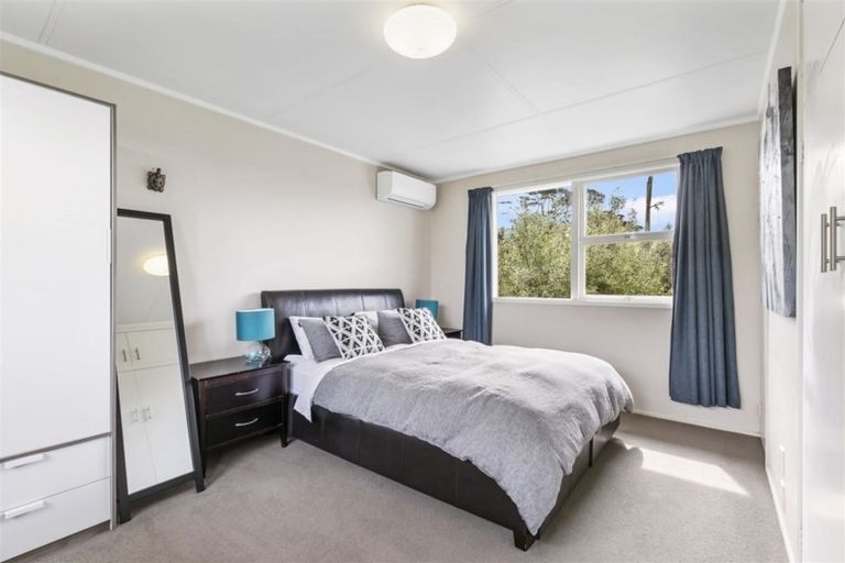 Photo of property in 102 Taiapa Road, Muriwai, Waimauku, 0881
