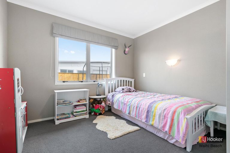 Photo of property in 44 Reel Road, Waihi Beach, 3611