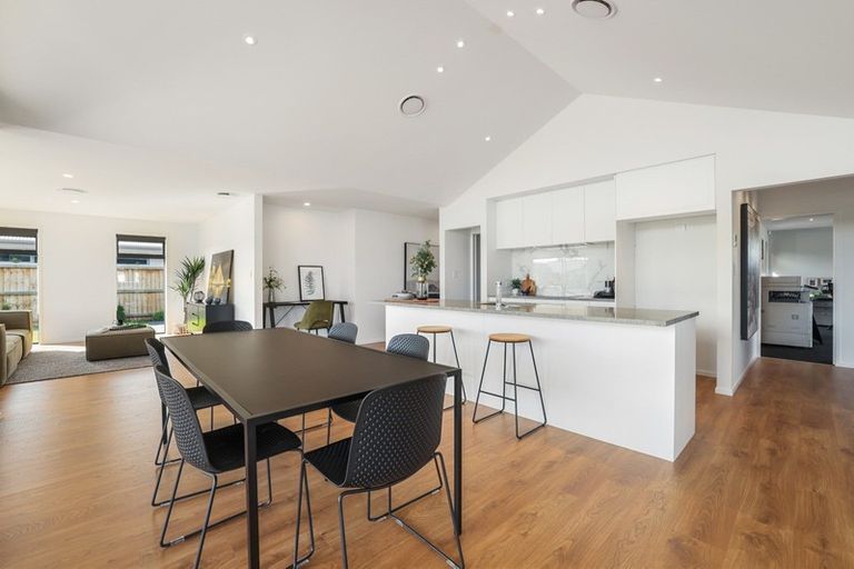 Property details for 16 Whitburn Avenue, Halswell, Christchurch, 8025