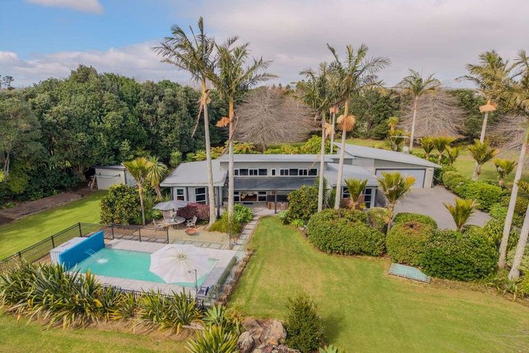 Photo of property in 4 Cochrane Drive, Kerikeri, 0230