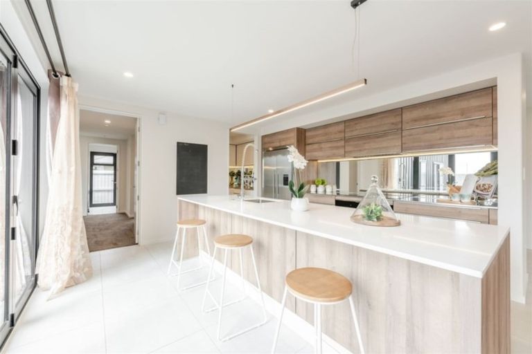 Photo of property in 25 Little Gem Road, Hornby, Christchurch, 8025