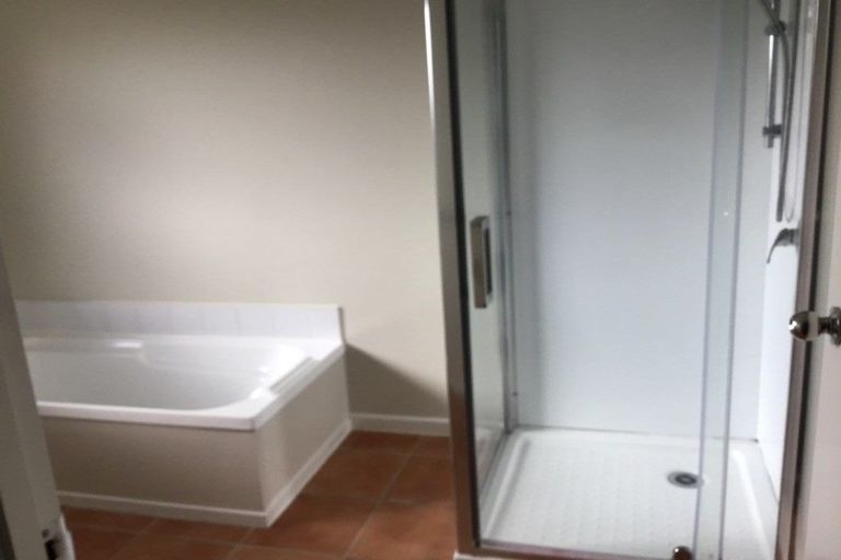 Photo of property in 1 Dole Place, Mangere, Auckland, 2022