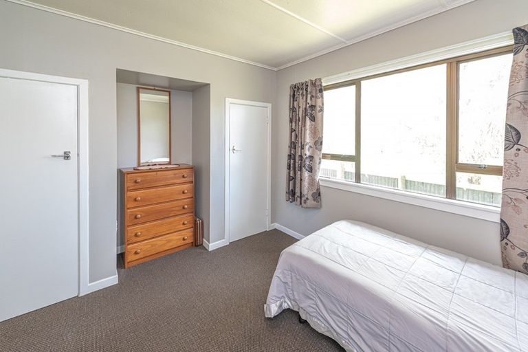 Photo of property in 25 Fookes Street, Waverley, 4510