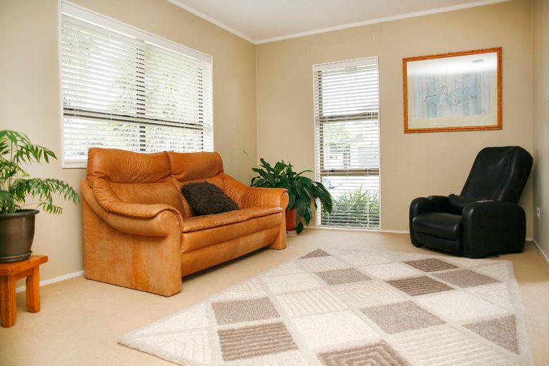 Photo of property in 51 Barnhill Crescent, Pahurehure, Papakura, 2113
