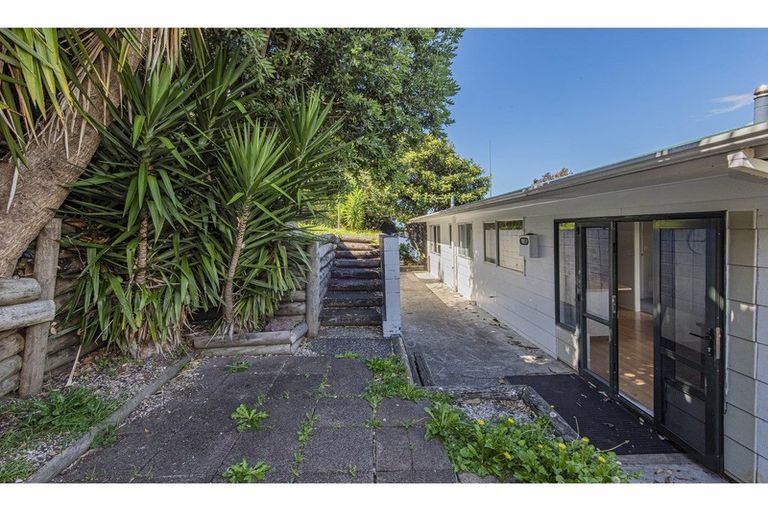 Photo of property in 25 Tanekaha Drive, Parahaki, Whangarei, 0112