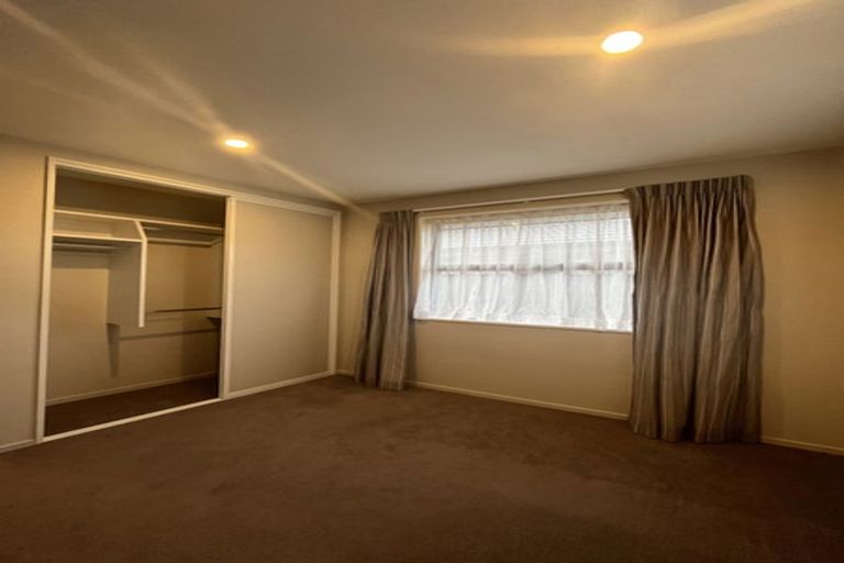 Photo of property in 2/5 Beatrice Place, Avonhead, Christchurch, 8042