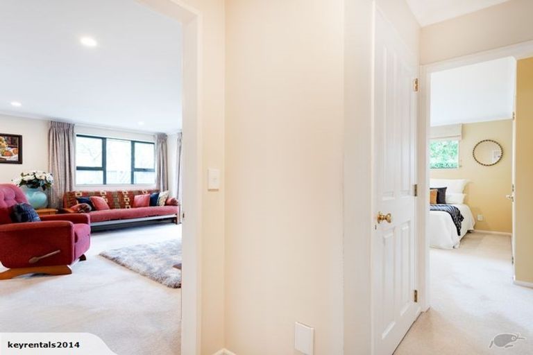 Photo of property in 2a Redwood Street, Elderslea, Upper Hutt, 5018