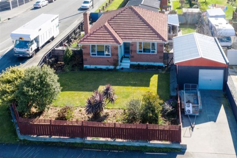 Photo of property in 19 Manchester Street, Tinwald, Ashburton, 7700
