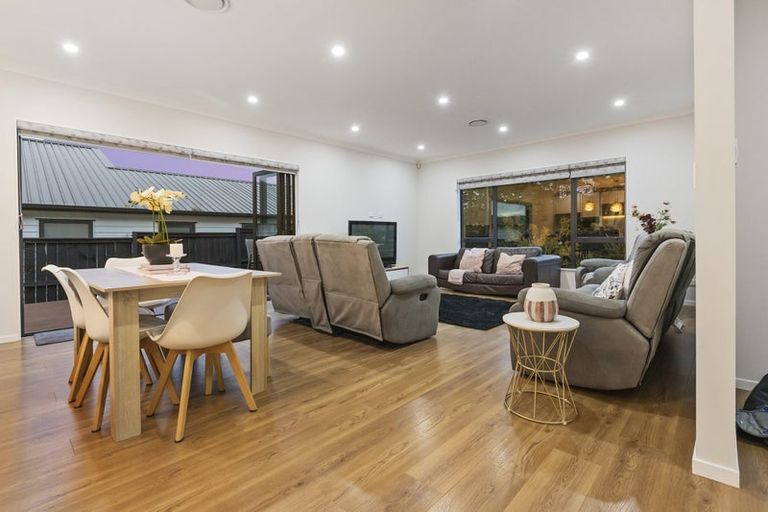 Photo of property in 219 Matua Road, Kumeu, 0810