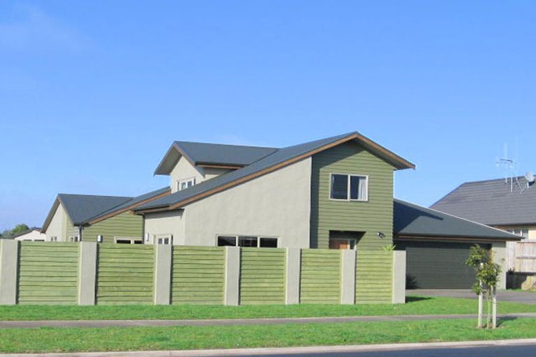 Photo of property in 4 Coleraine Drive, Rototuna, Hamilton, 3210