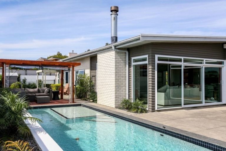 Photo of property in 192a Heta Road, Highlands Park, New Plymouth, 4312