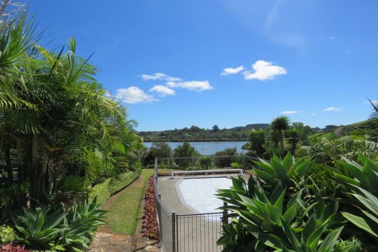 Photo of property in 38 Rarere Terrace, Kerikeri, 0230