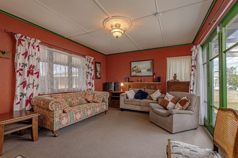 Photo of property in 17 Andrews Street, Foxton Beach, Foxton, 4815