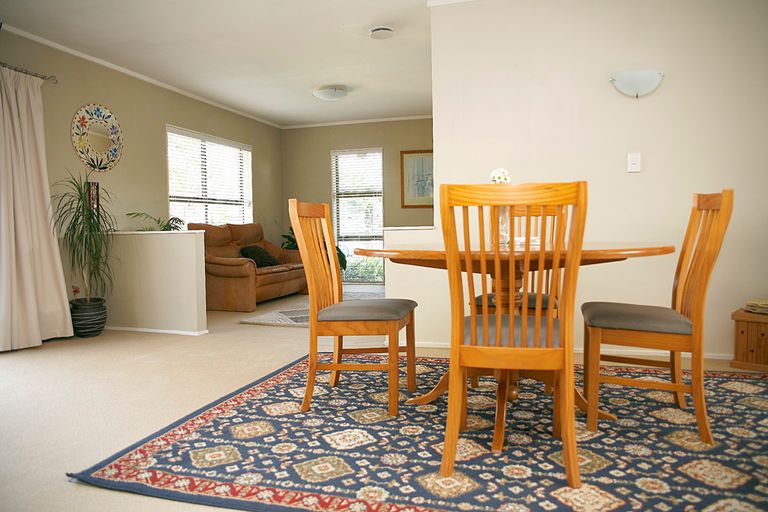 Photo of property in 51 Barnhill Crescent, Pahurehure, Papakura, 2113