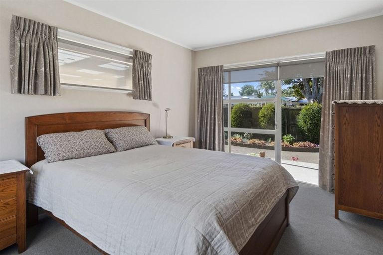 Photo of property in 18 Karaka Road, Otumoetai, Tauranga, 3110