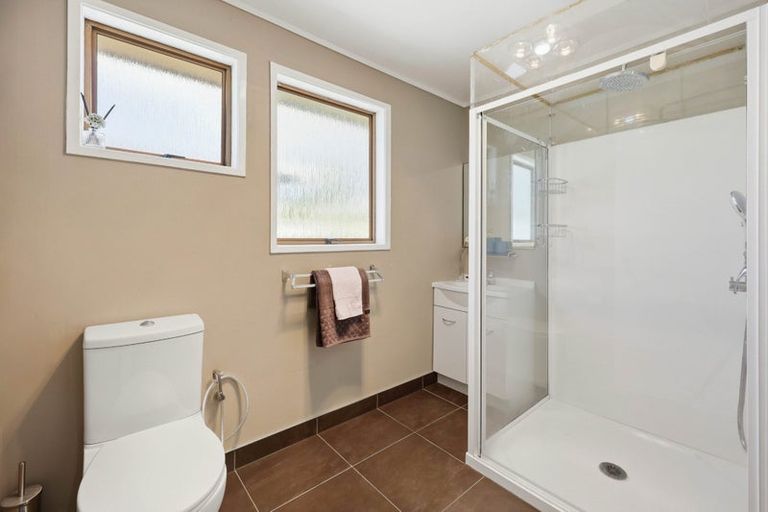 Photo of property in 2 Marvon Downs Avenue, Pakuranga Heights, Auckland, 2010