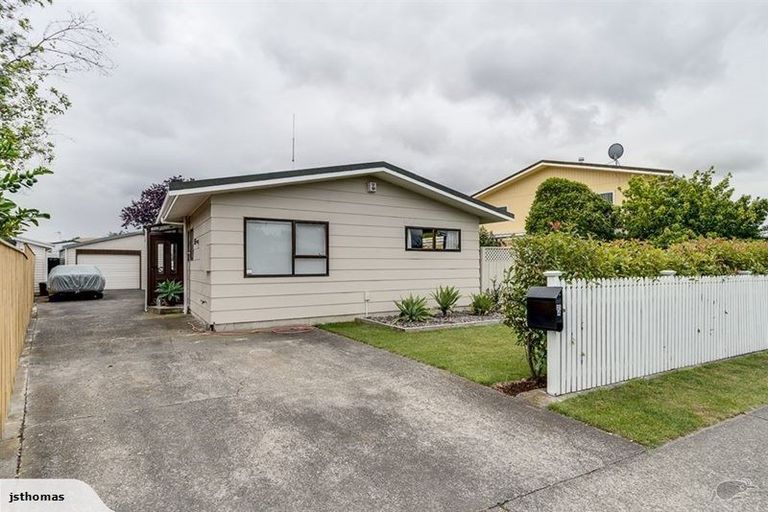 Photo of property in 25a Murphy Road, Taradale, Napier, 4112