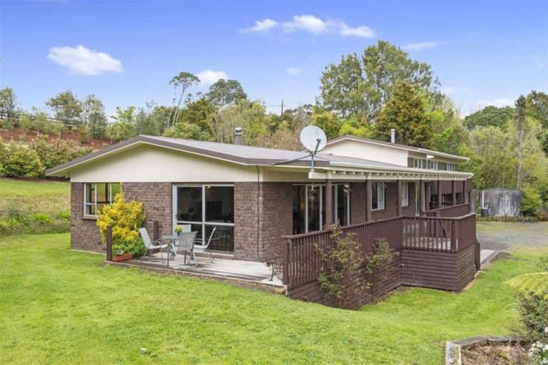 Photo of property in 73 Cherrington Road, Clevedon, Papakura, 2582