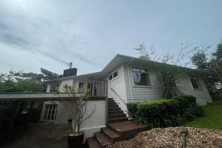 Photo of property in 62 Sylvan Crescent, Te Atatu South, Auckland, 0610