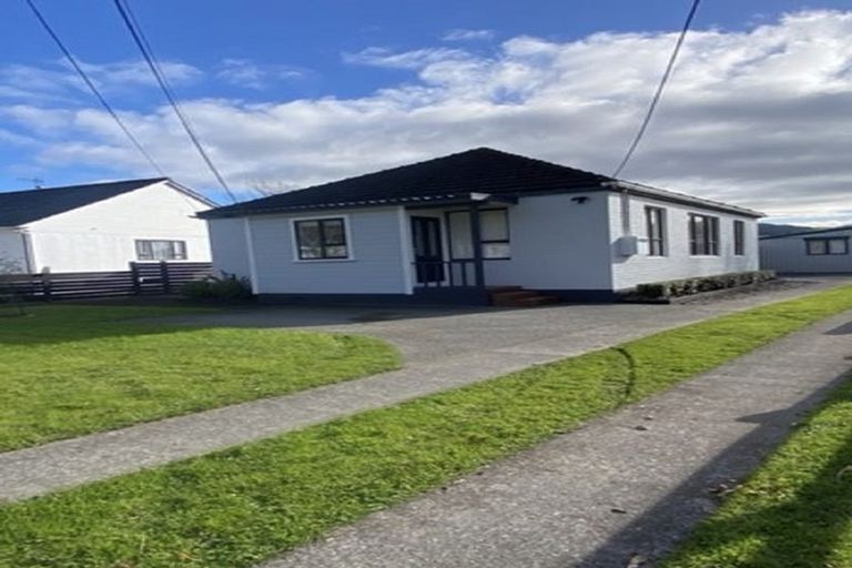Photo of property in 12 Keys Street, Naenae, Lower Hutt, 5011
