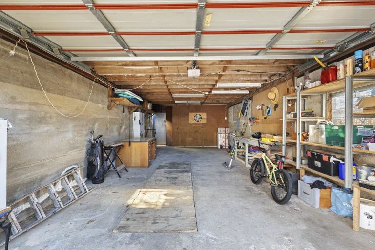 Photo of property in 52 Queens Road, Glen Avon, New Plymouth, 4312