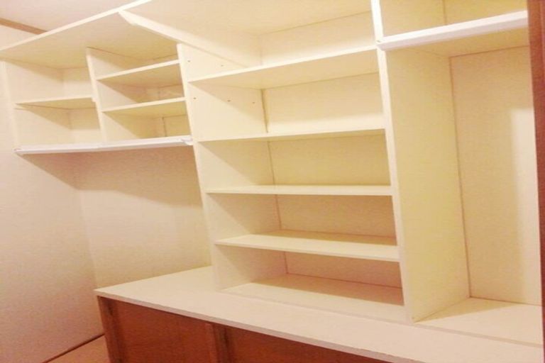 Photo of property in 166 Chelsea View Drive, Chatswood, Auckland, 0626