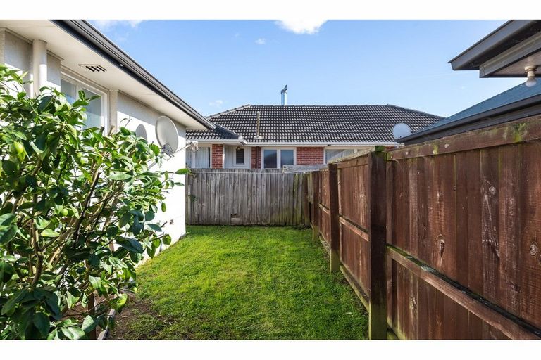 Photo of property in 1/106 Harris Crescent, Papanui, Christchurch, 8053
